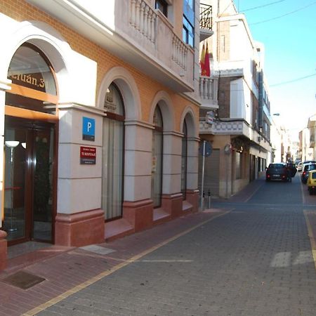 Pension Encarna Vargas La Unión المظهر الخارجي الصورة